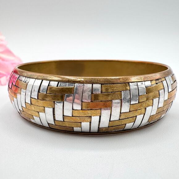 Vintage Two Tone Metallic Basketweave Bangle Bracelet Brass Silver Tone Chunky - Picture 2 of 12